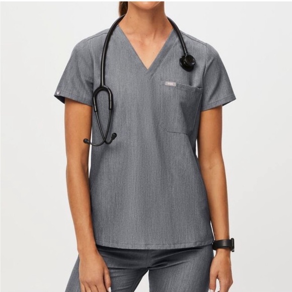 Figs Catarina One-Pocket Grey Scrub Top | Size Medium - Picture 1 of 8